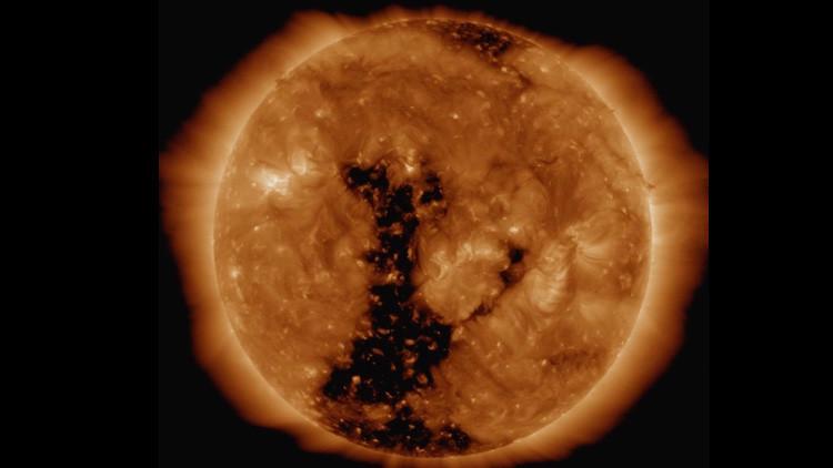 La NASA en alerta por un agujero en el Sol que podría afectar a la Tierra-0