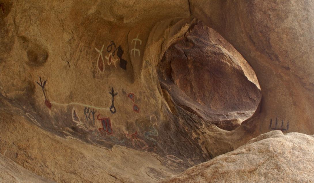 Encuentran pinturas rupestres en Madagascar que representan a dioses egipcios-0